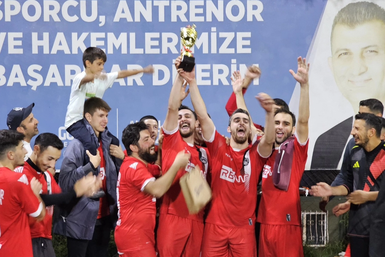 Gölcük Belediye Başkanlık Kupası’nda zafer İhsaniyespor’un 