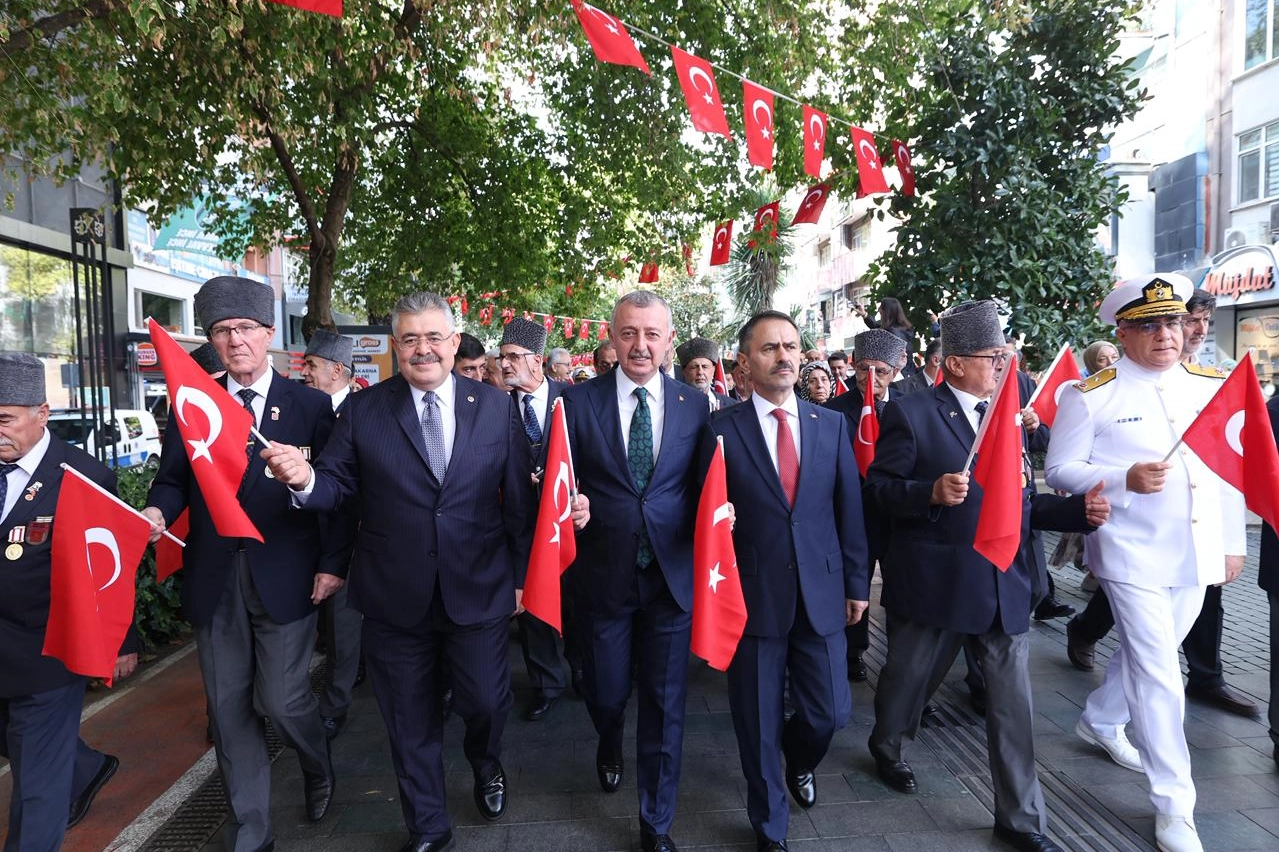 Kocaeli’de Gaziler Günü yürüyüşü 