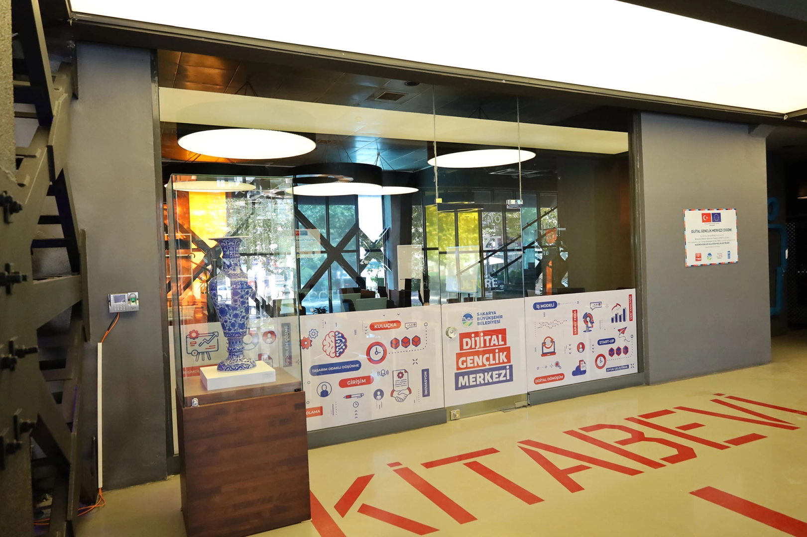 Sakarya'da 'Dijital Gençlik' kapılarını açtı 