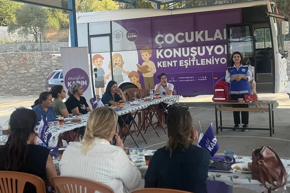 Muğla'da 'Gezici Da(Ya)Nışma Otobüsü' yollarda 