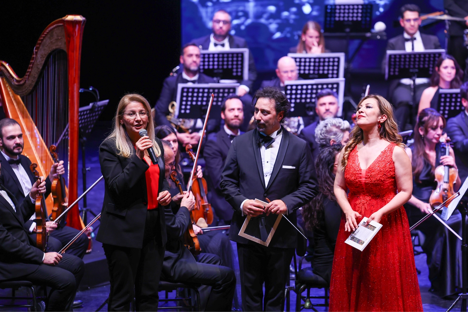 Efsane Soprano Leyla Gencer Bakırköy’de anıldı 