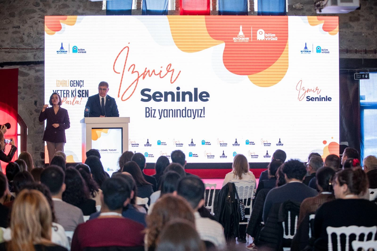 'İzmir Seninle' gönüllü mentörlerini arıyor 