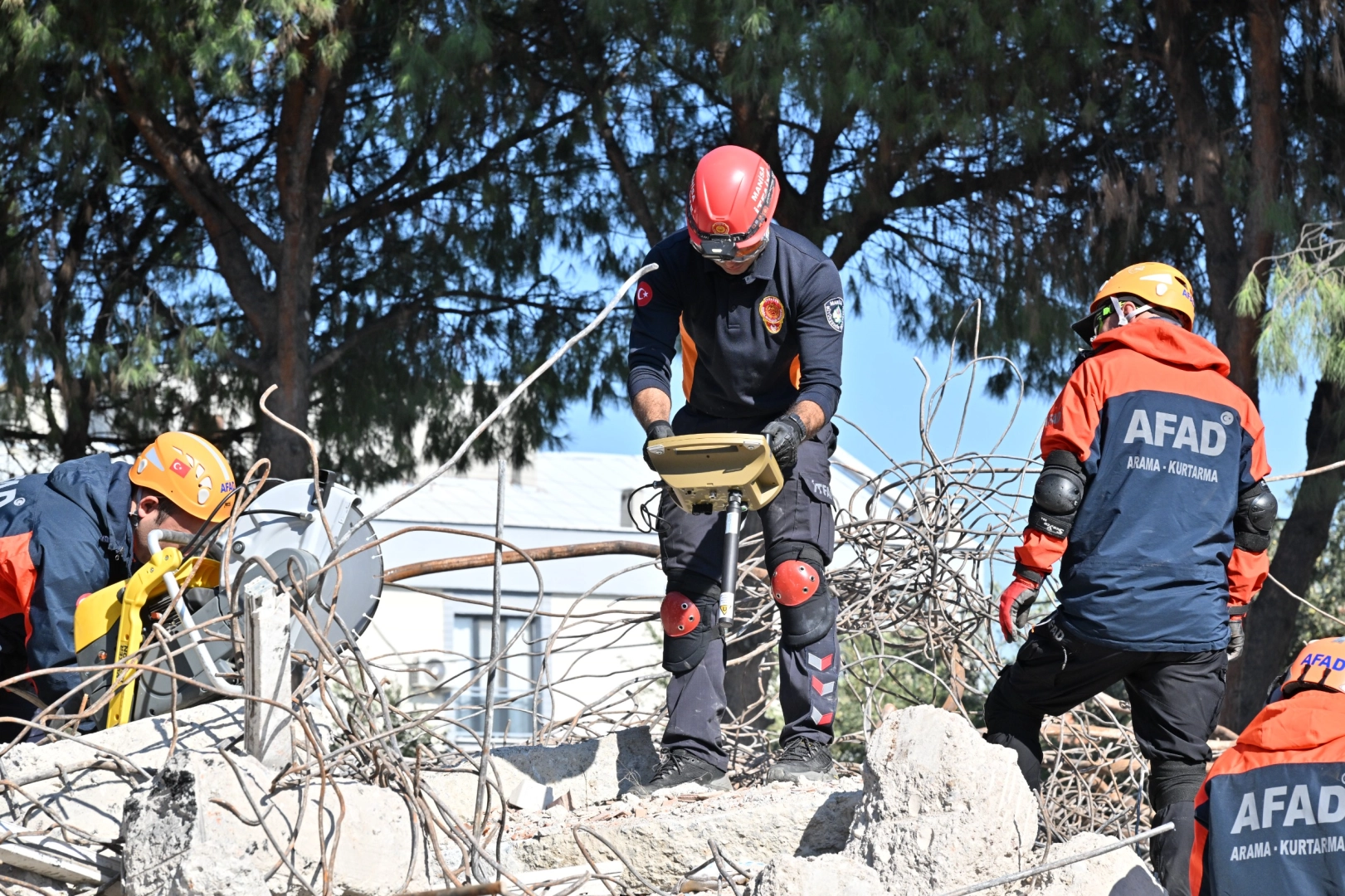 Manisa’da 6,6’lık deprem senaryosu ile tatbikat gerçekleştirildi 
