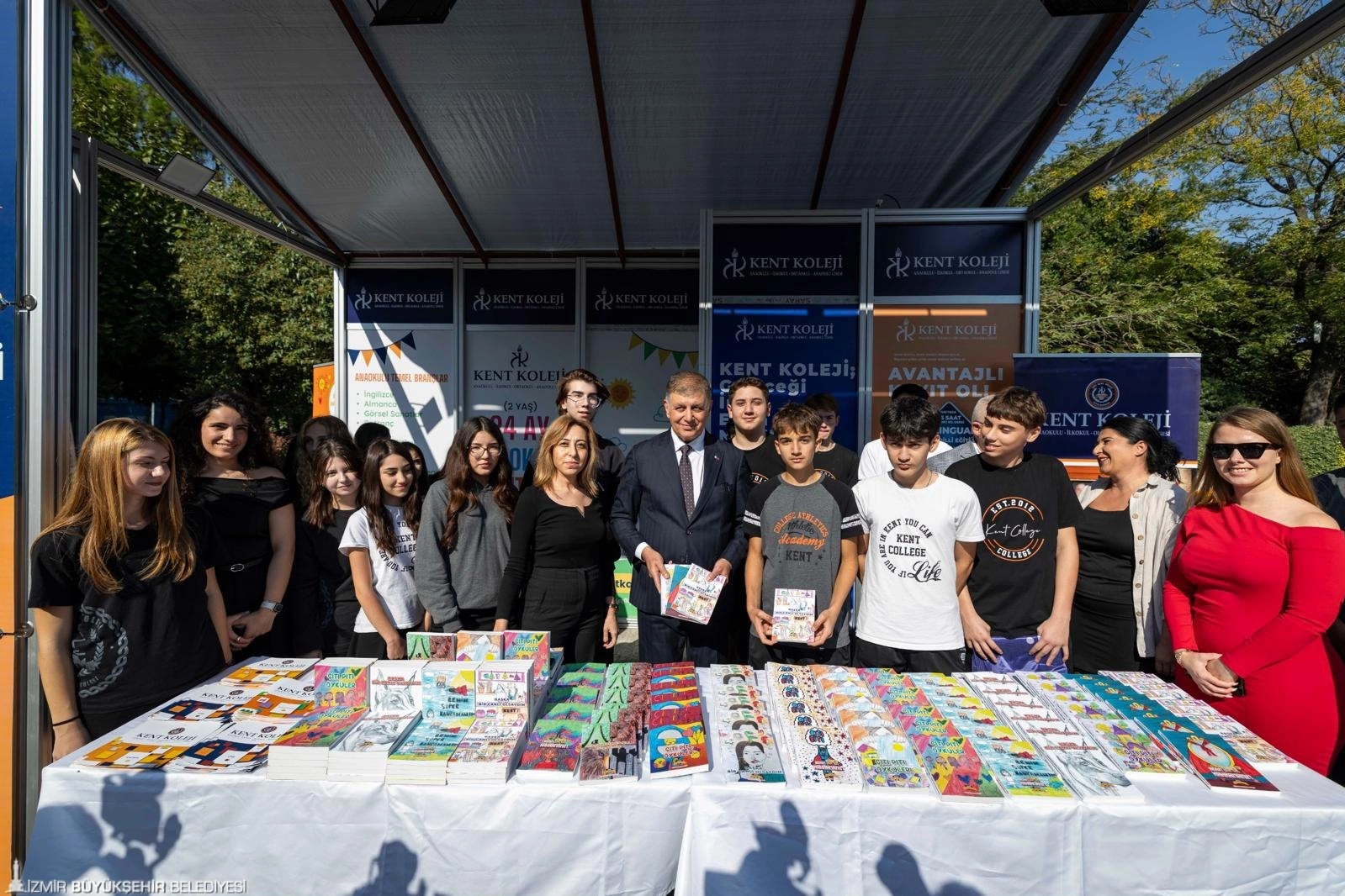 İzmir'in her köşesi kitap ve sanatla buluşacak 