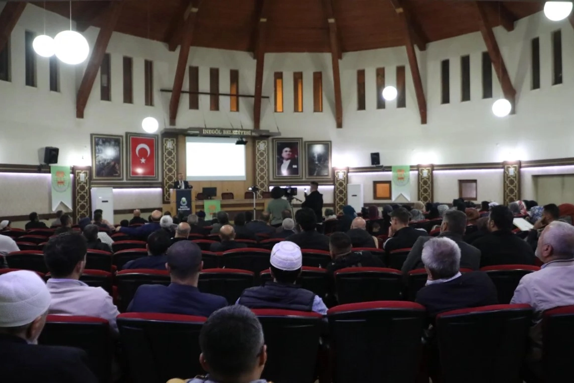 İnegöl'de aile okulu seminerleri başladı 