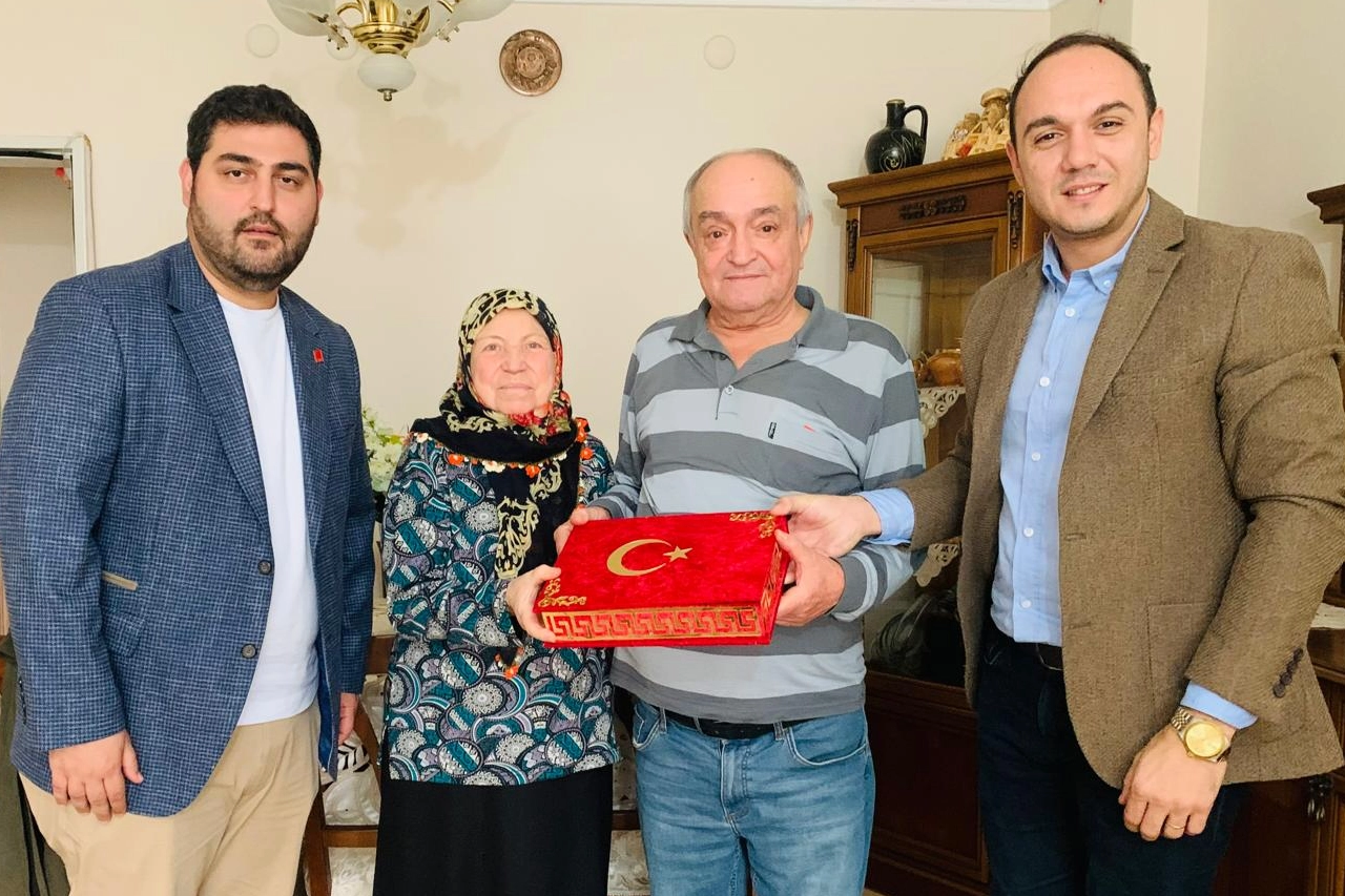 İzmit Belediyesinden Kıbrıs Gazilerine anlamlı ziyaret 