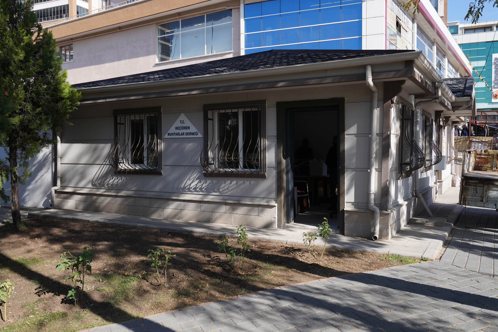 Ankara Keçiören'de Muhtarlar Derneği Hizmet Binası törenle açıldı 