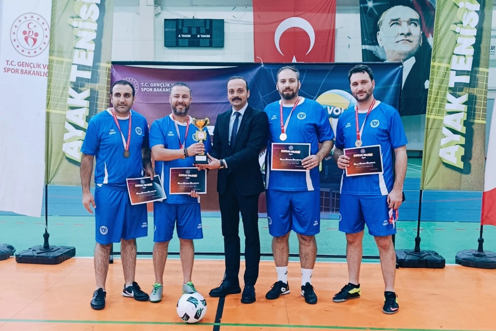 Ayak tenisinde Bursa Büyükşehir'e 'bronz' madalya 