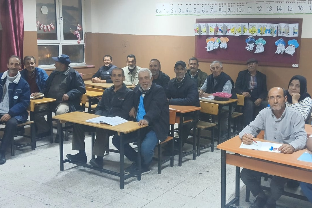 Keşan’da triportör hak sahiplerine özel okuma yazma kursu 