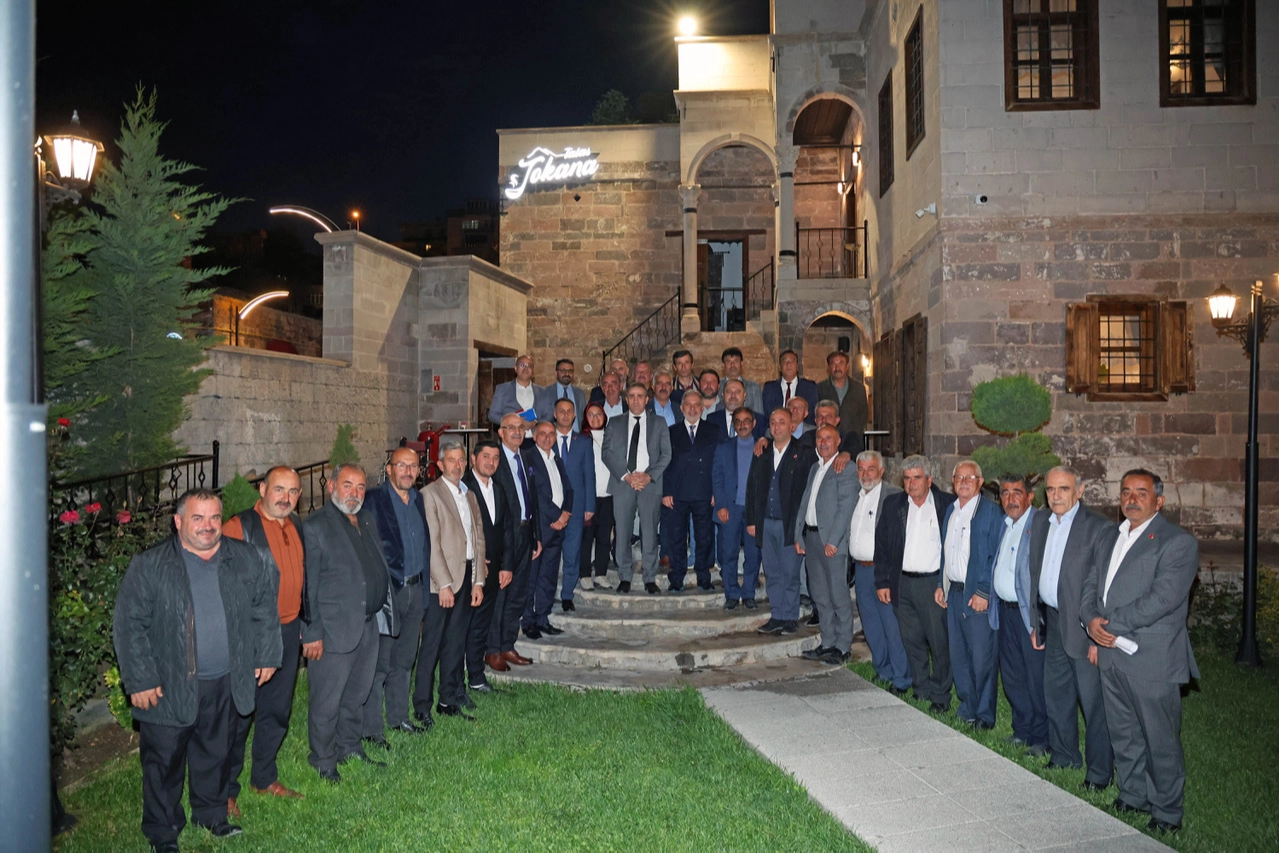 Kayseri Talas Belediyesi muhtarları ağırladı 