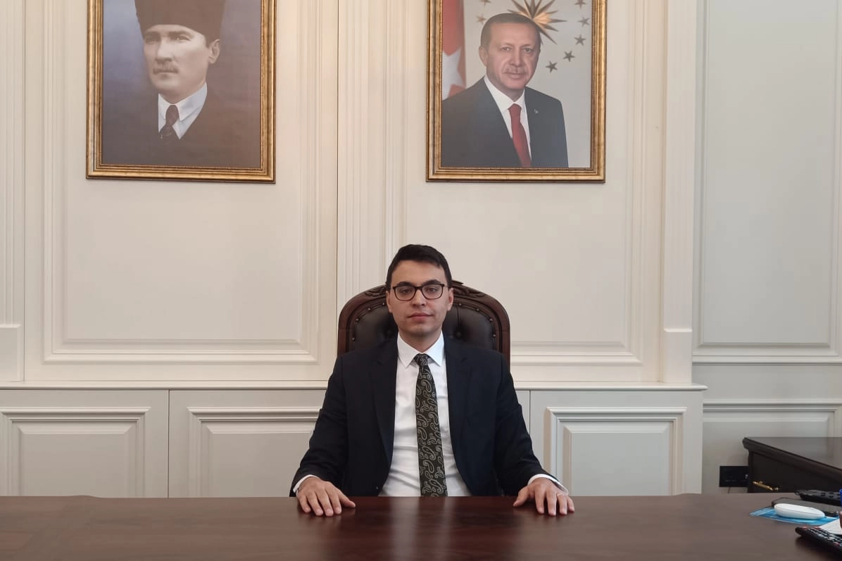 Dönem birincisi Kaymakam Kara Pazaryeri’nde göreve başladı 