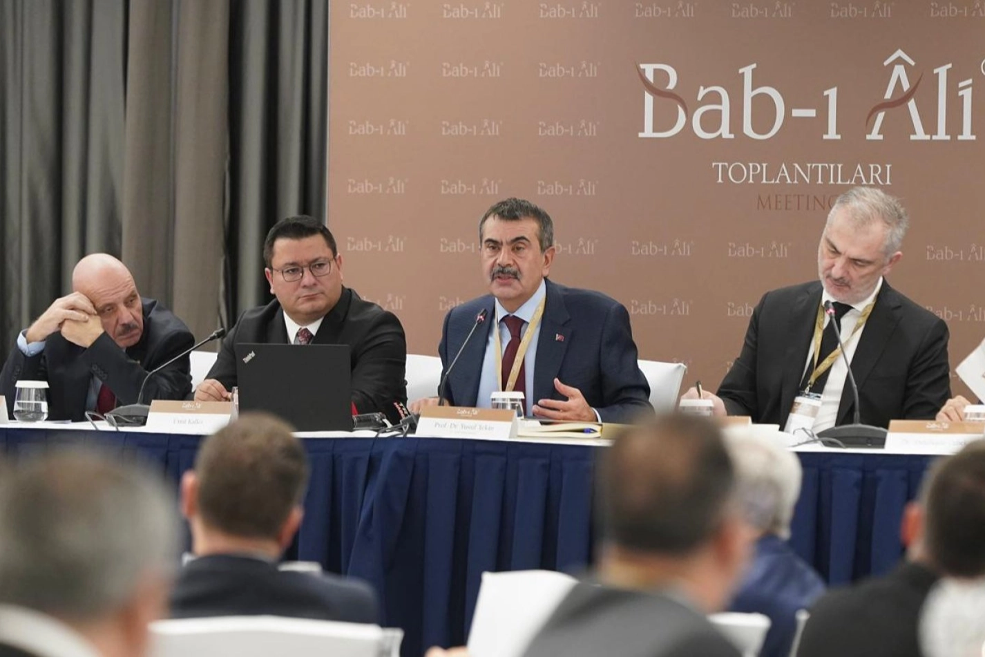 Bakan Tekin 'Bab-ı Ali Toplantılarının' konuğu oldu 