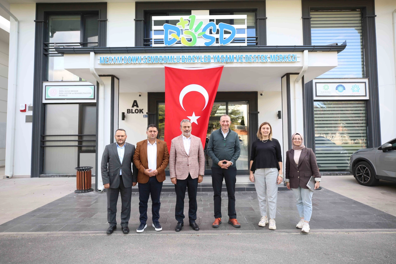 DOSD Meram iki önemli yazarı ağırladı 