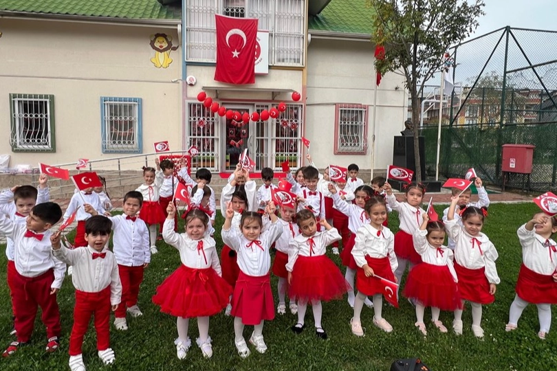 İstanbul Maltepe’de cumhuriyet coşkusu erken başladı 
