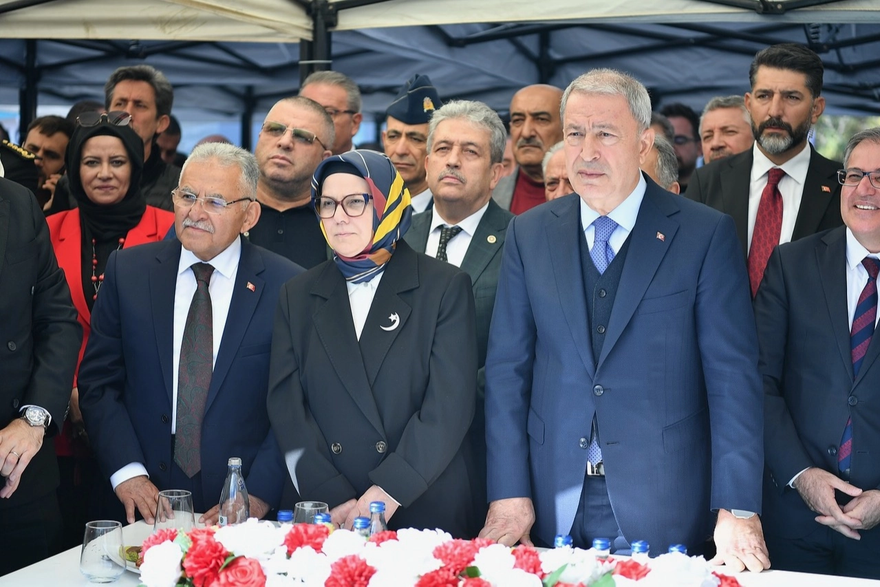 Kayseri'de “29 Ekim Katlı Kavşağı” protokolü hizmete açıldı 