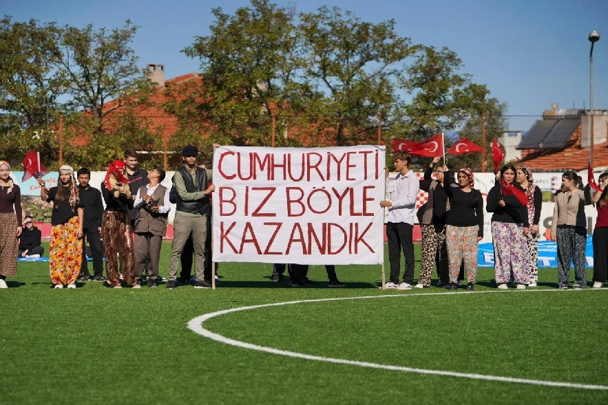 Cumhuriyet Bayramı Ayvalık’ta coşkuyla kutlandı 
