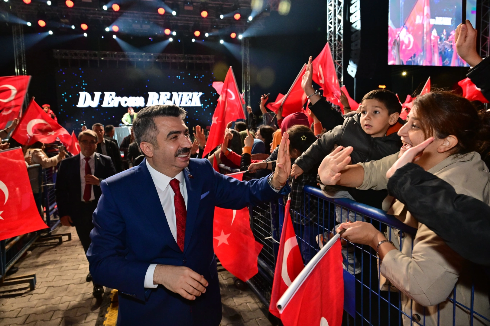 Bursa Yıldırım'da Cumhuriyet coşkusu