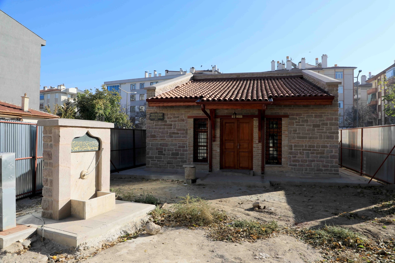 Konya Karatay'da Burhan Dede Türbesi aslına uygun şekilde ihya edildi 