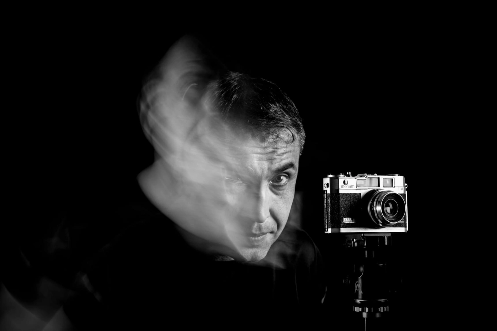 Bilecikli fotoğraf sanatçısı Erol Özdemir’den Cumhuriyet Sergisi 