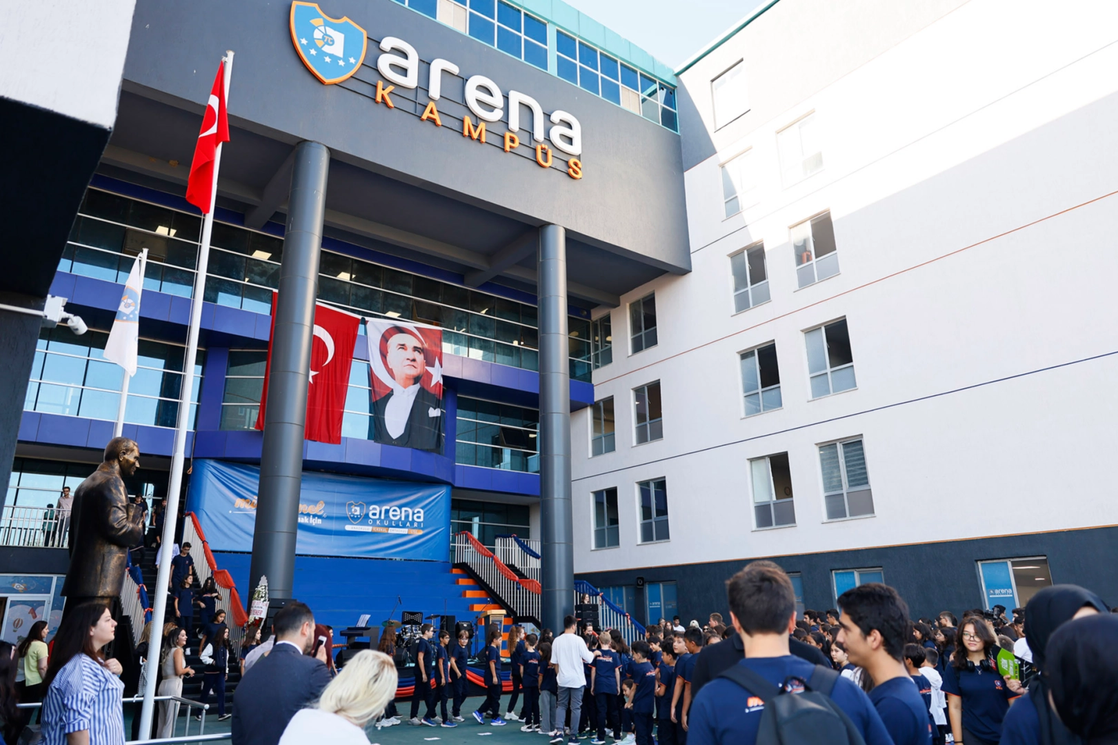 Arena Okulları'nda 'Anne Baba Okulu' için yeni dönem hazırlığı 