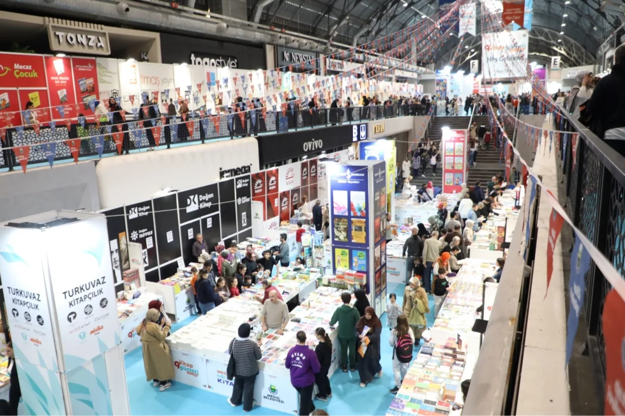 Bursa İnegöl'de kitap ilgisi 