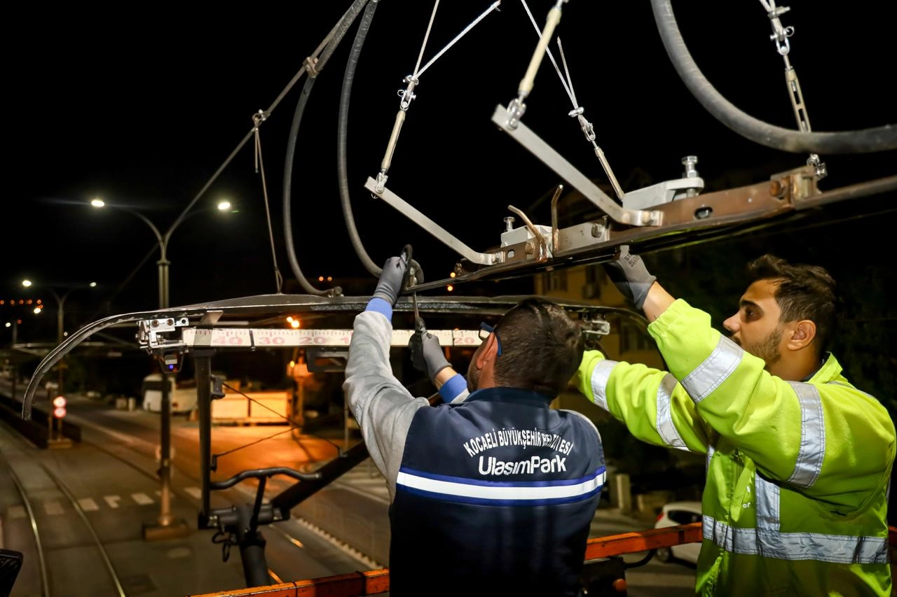 Kocaeli Akçaray Tramvayı'nda 7/24 hizmet 