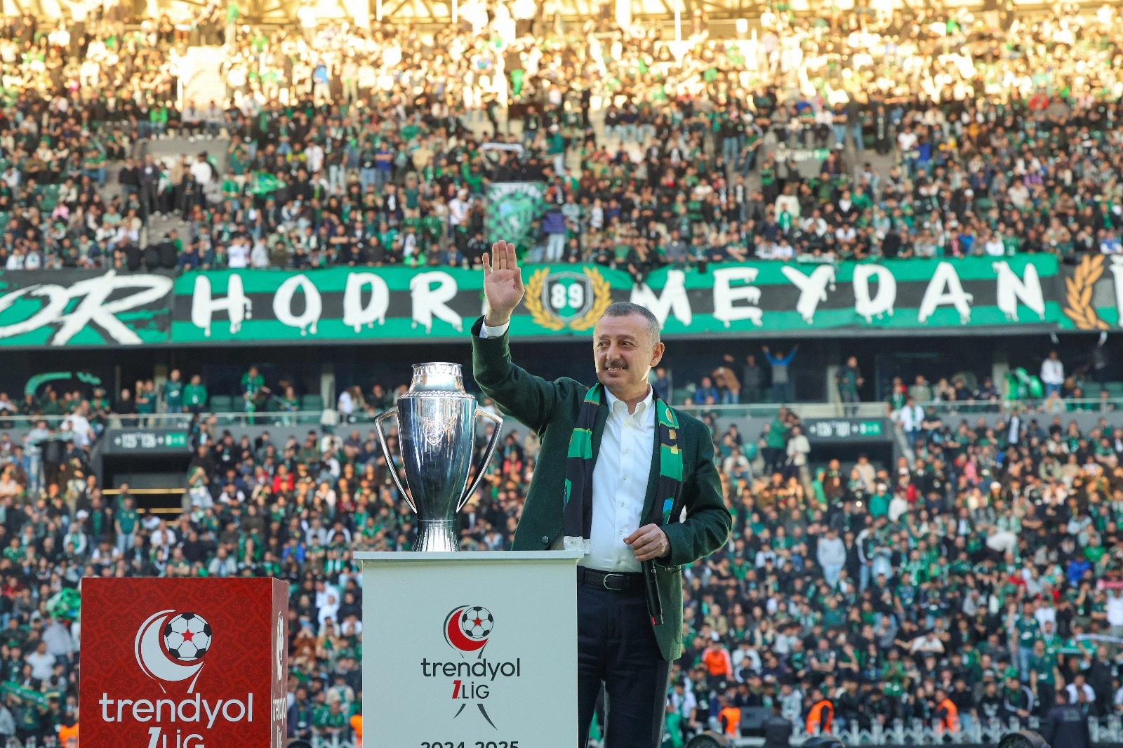 Büyükakın, Kocaelispor’u kutladı 