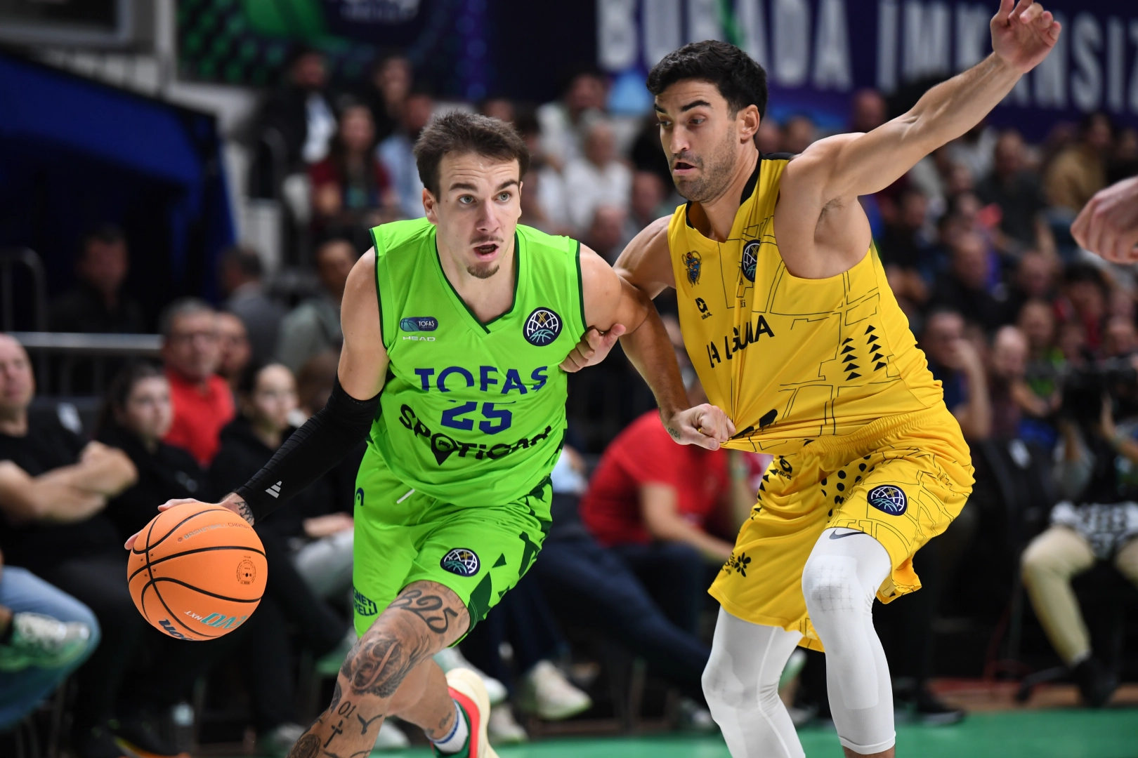 TOFAŞ, BCL’de Tenerife deplasmanında 