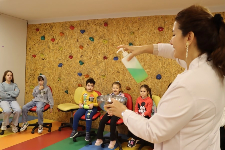 İstanbul Maltepe'de bilim dolu tatil etkinliği 