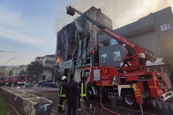 Kocaeli Dilovası'ndaki iş yeri yangınıyla ilgili 7 şüpheli tutuklandı 