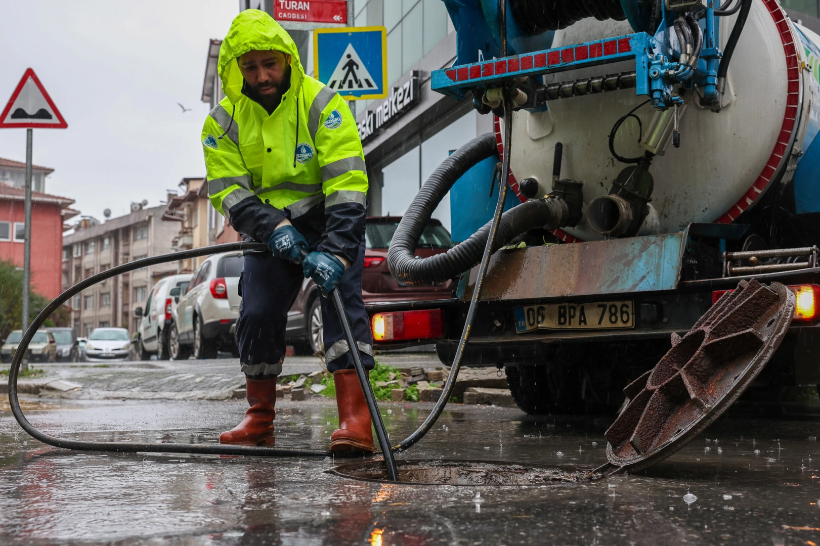Sakarya'da yoğun yağışa hızlı müdahale 