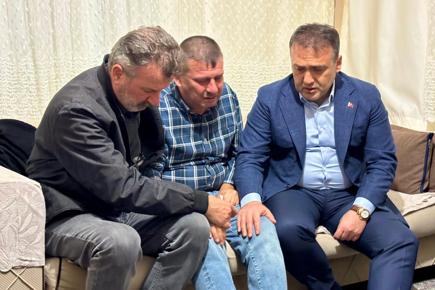 Bilecik Valisi Sözer’den şehit astsubayın ailesine ziyaret 