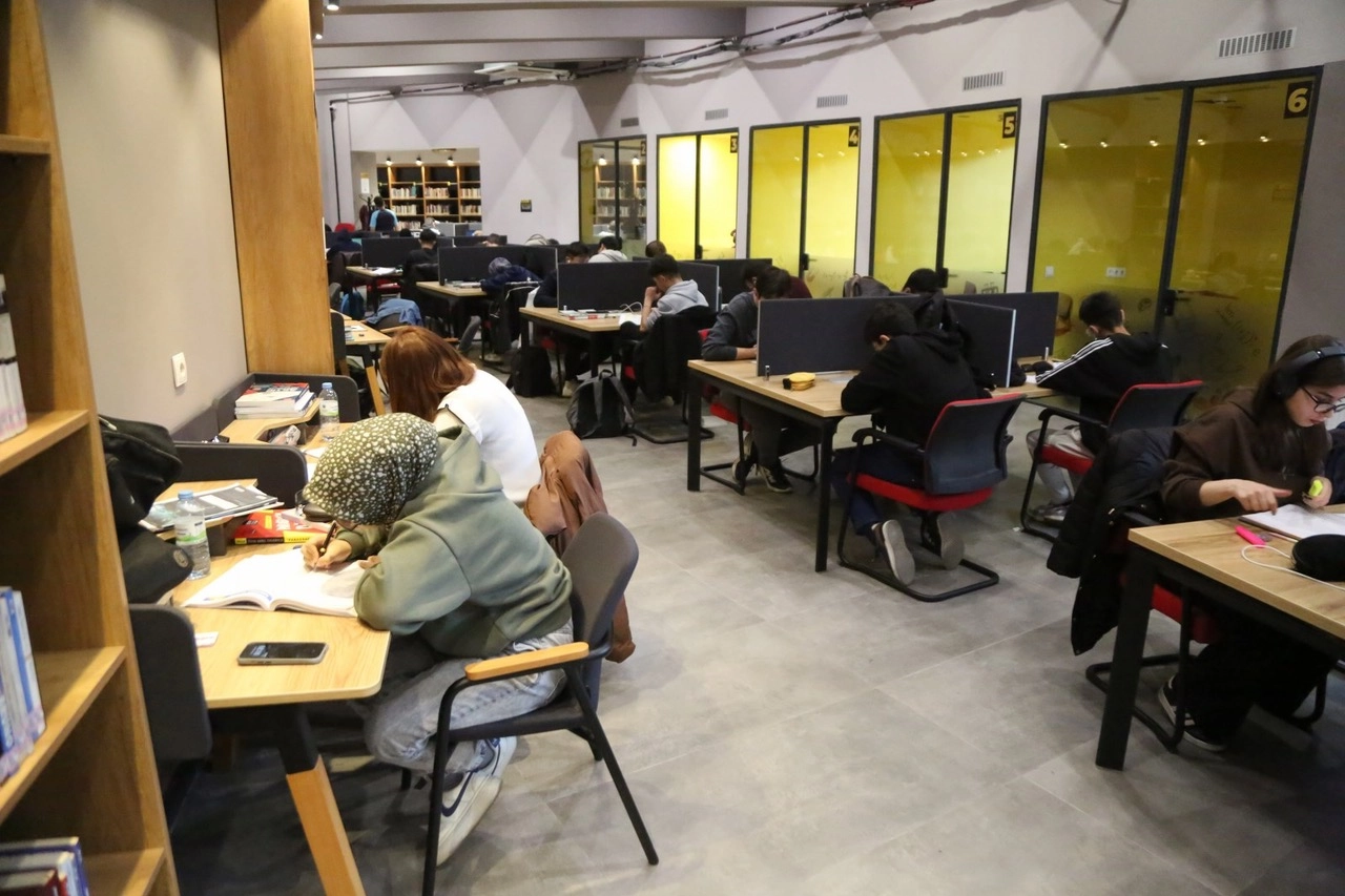 Ara tatilde Akıl Küpü Kütüphaneleri'ne büyük ilgi 