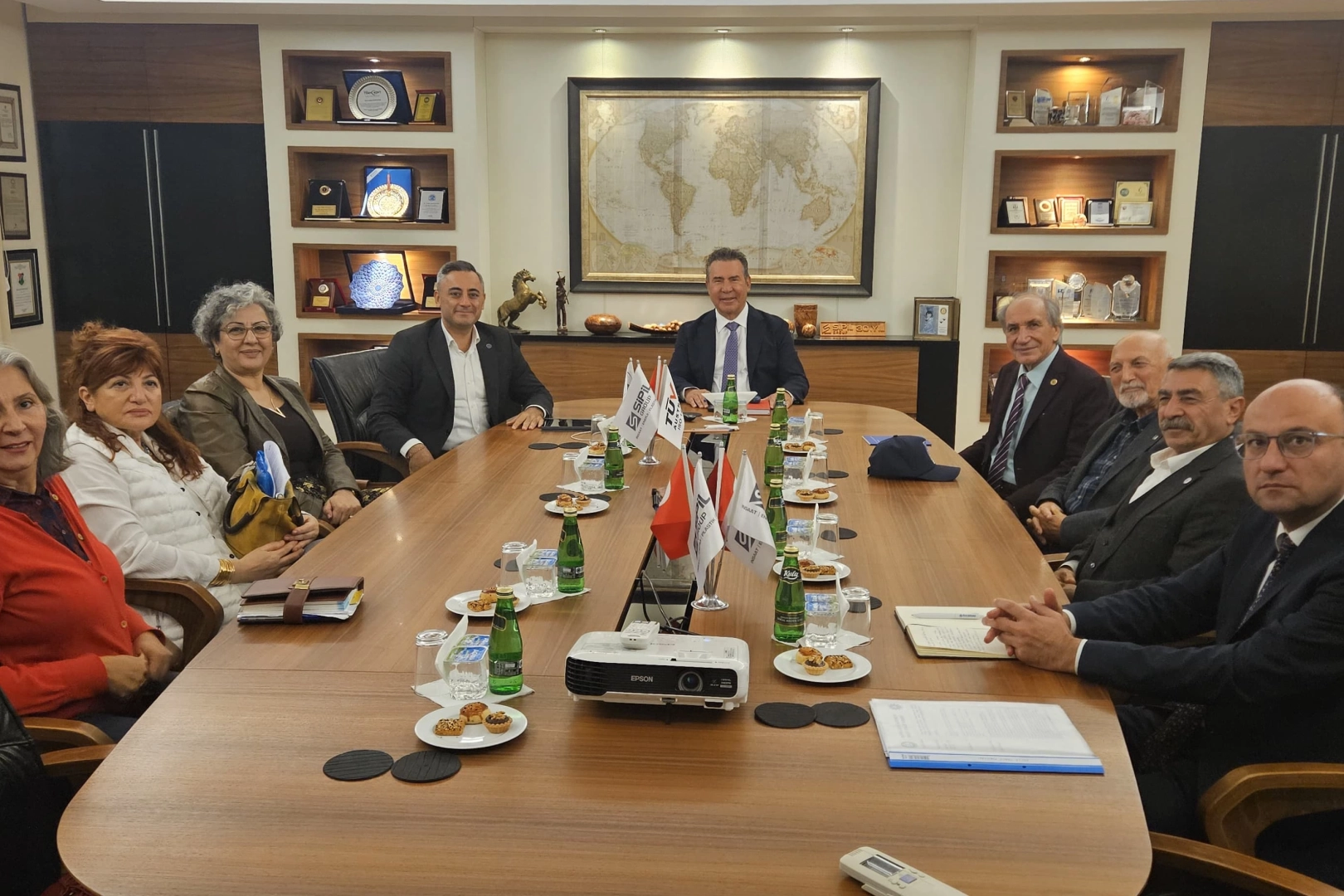 Manisa Kent Konseyi Ne-Der ile buluştu 