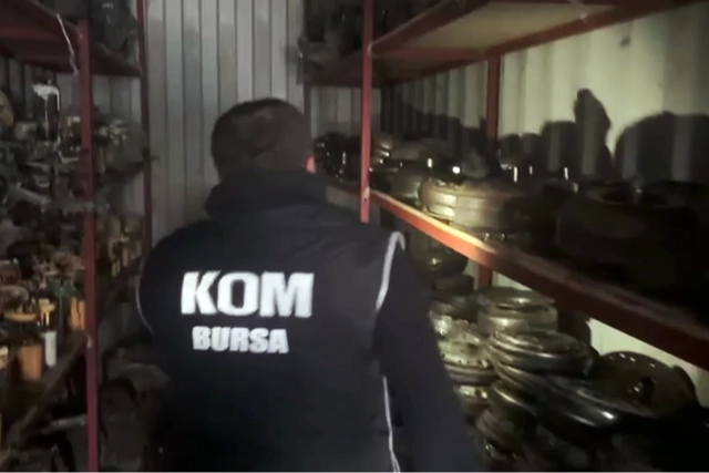 Bursa’da gümrük kaçağı araç operasyonu: 2 tutuklama 
