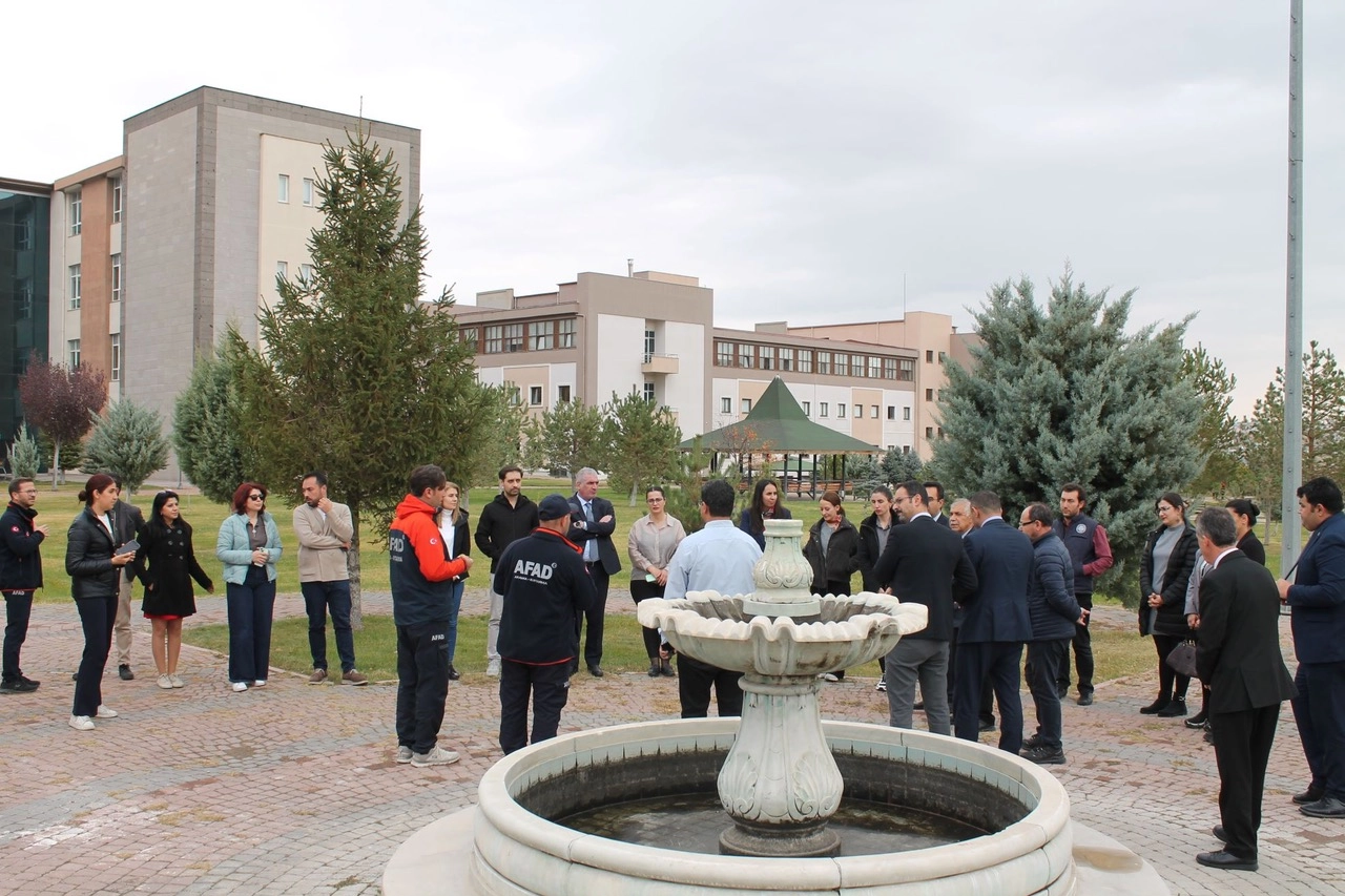 NNYÜ'de deprem tatbikatı 