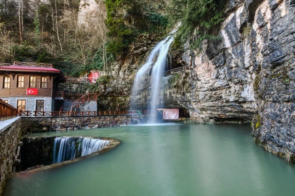 Trabzon’un tarihi ve doğal güzelliklerine ziyaretçi akını 