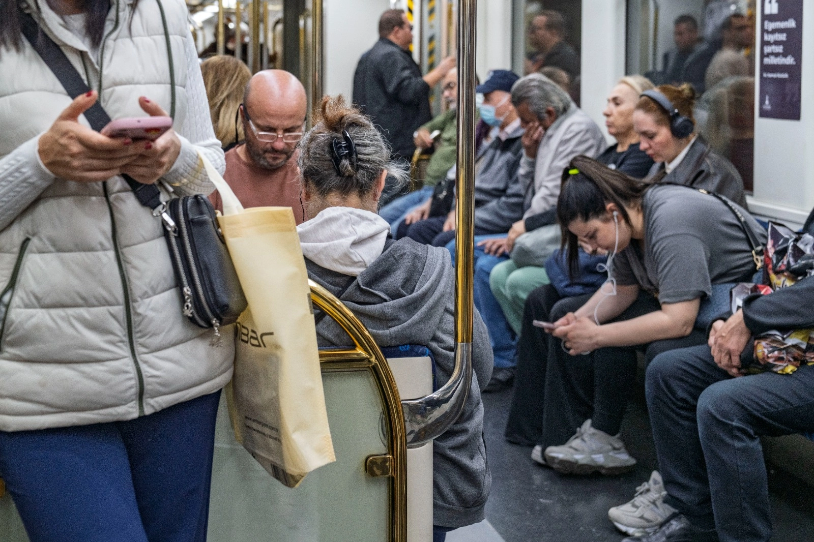 İzmir Metrosu’nda kesintisiz iletişim dönemi başladı 