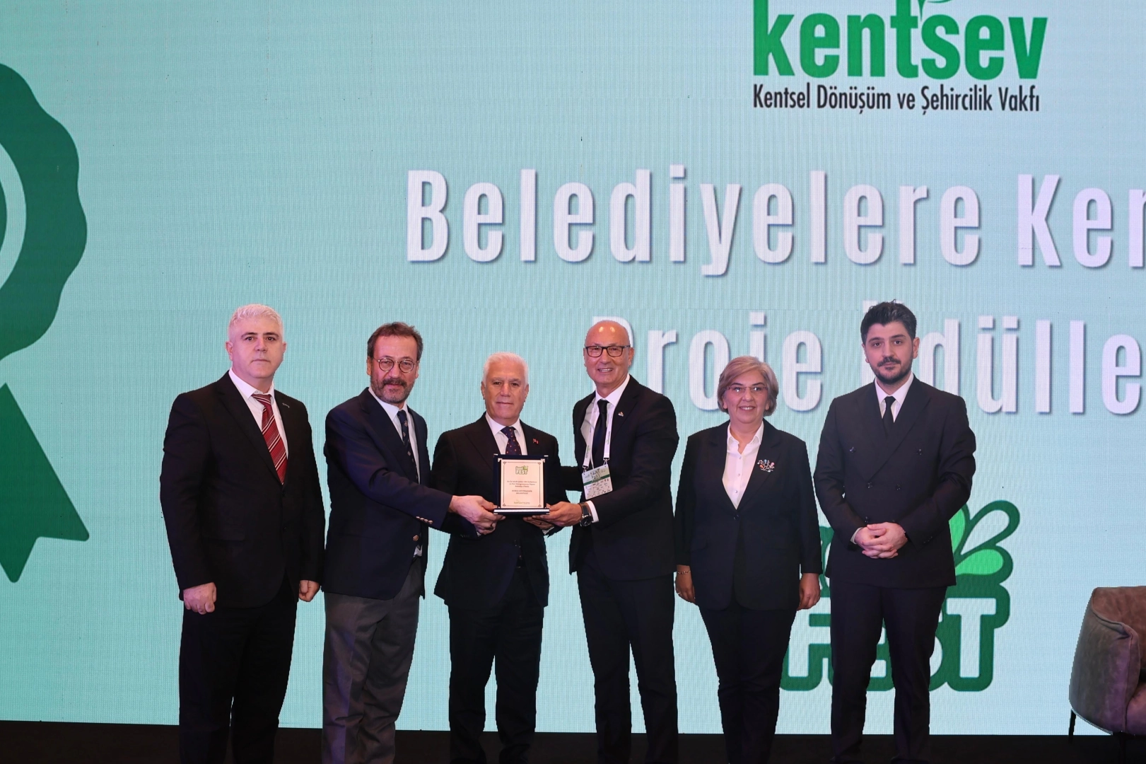 Bursa Büyükşehir'e 'akıllı şehir' ödülü 