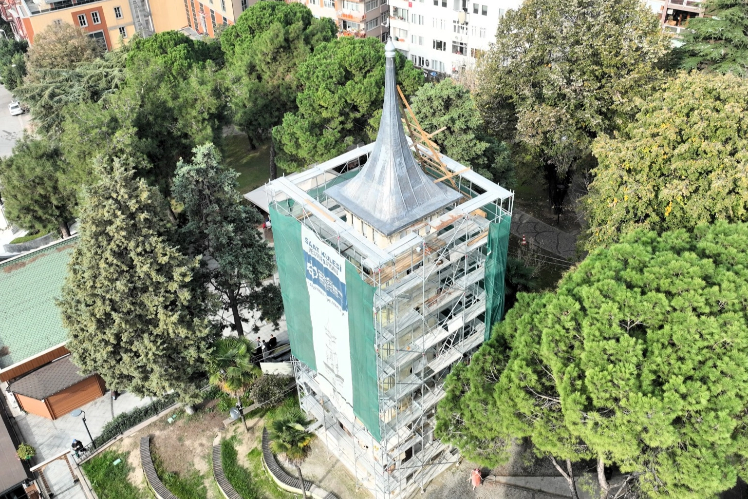 Kocaeli Büyükşehir'den tarihi kuleye dokunuş 