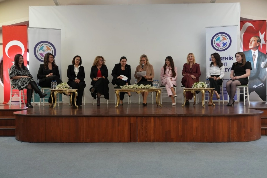 Eskişehir’de “İlham Veren Girişimci Kadınlar” paneli 