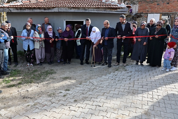 Kütahya Kumarı Mahalle Fırını hizmete açıldı 