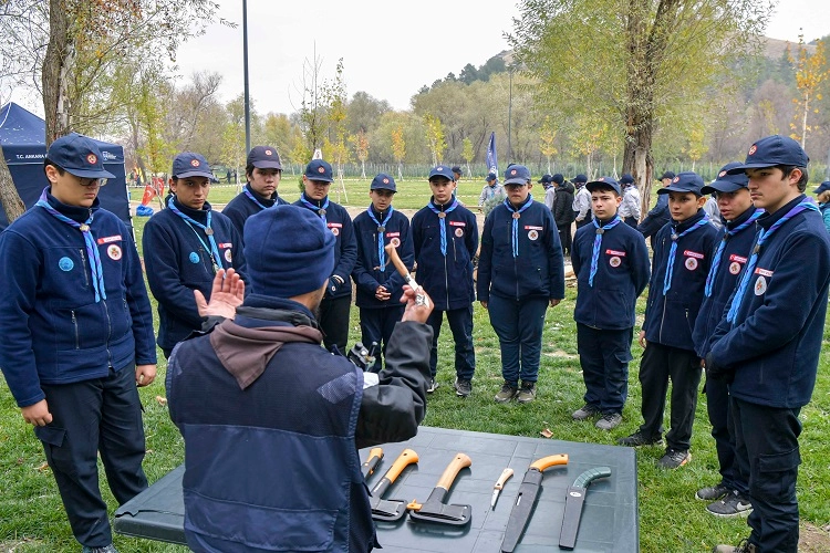 ABB, 200 öğrenciyi İzcilik Kampı'nda buluşturdu 