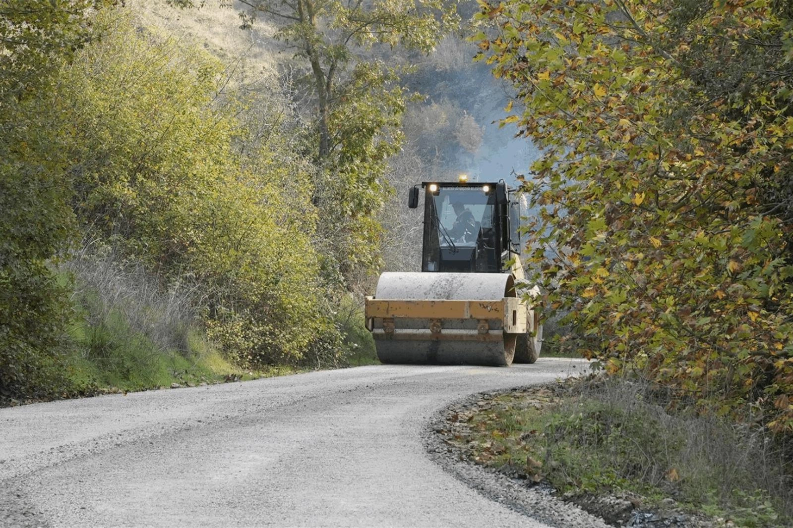 Balıkesir Büyükşehir'den Balya ve Gönen yolunda mesai 