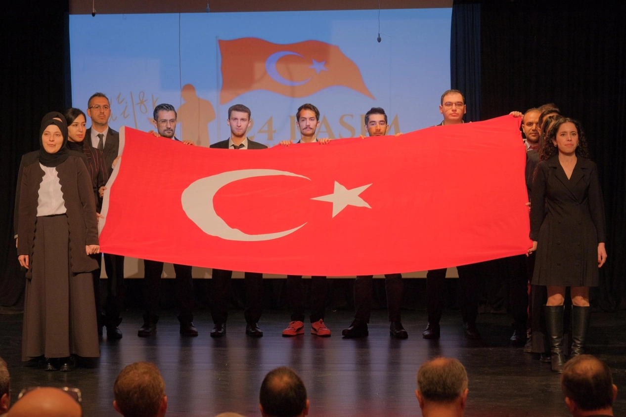 Bursa İnegöl'de Öğretmenler Günü törenlerle kutlandı 