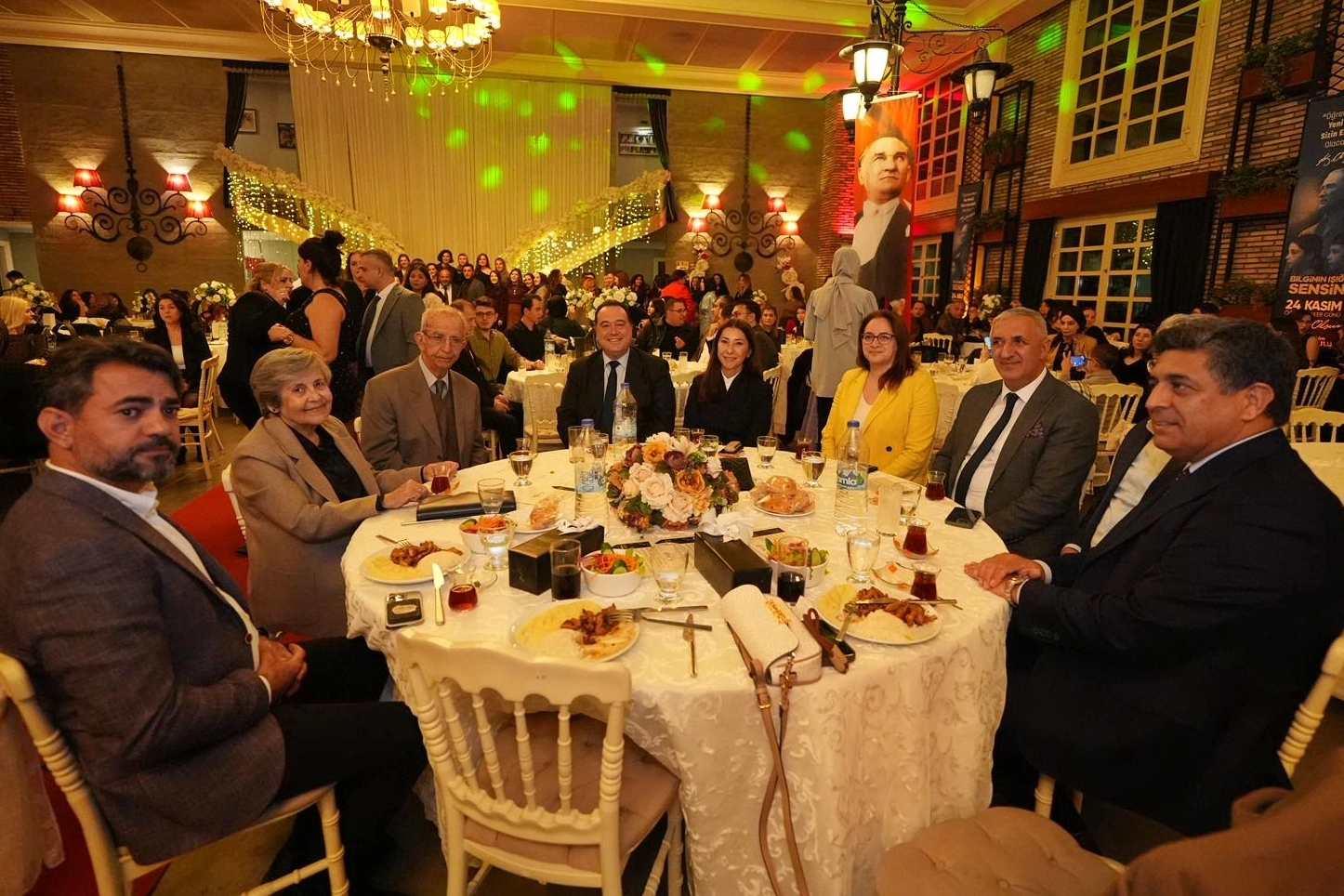 Manisa Büyükşehir’den maaş ve ulaşım müjdesi 