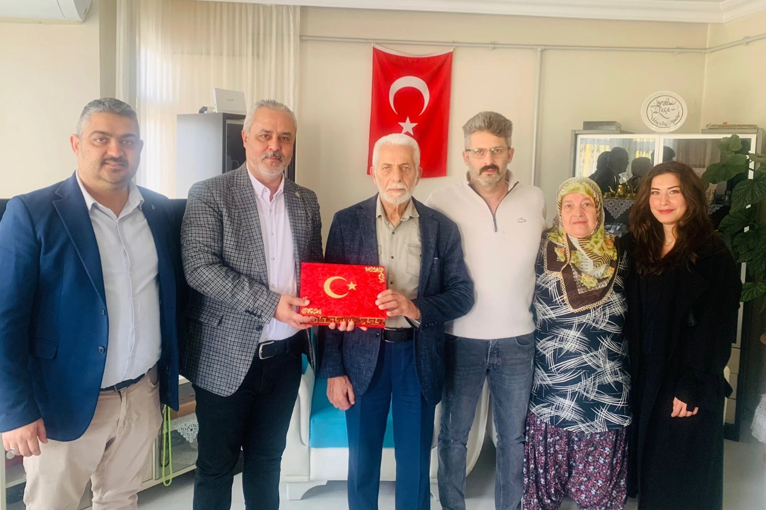 İzmit Başiskele’de Kıbrıs gazilerine anlamlı ziyaret 