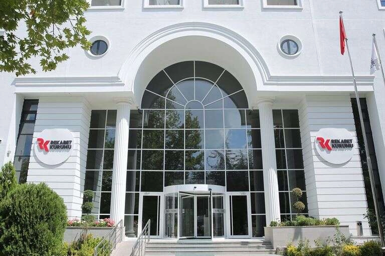 Rekabet'ten Coca-Cola'ya 282 milyon TL ceza! Veri silme tespit edildi 