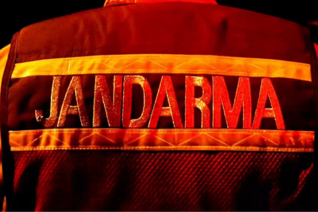 Hakkari ve Ağrı'da tonlarca uyuşturucu! 