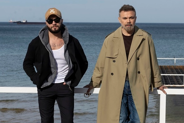 Berkay ve Ümit Sayın'ın güçlü yorumuyla “Gül Beyaz Gül”e büyük ilgi 